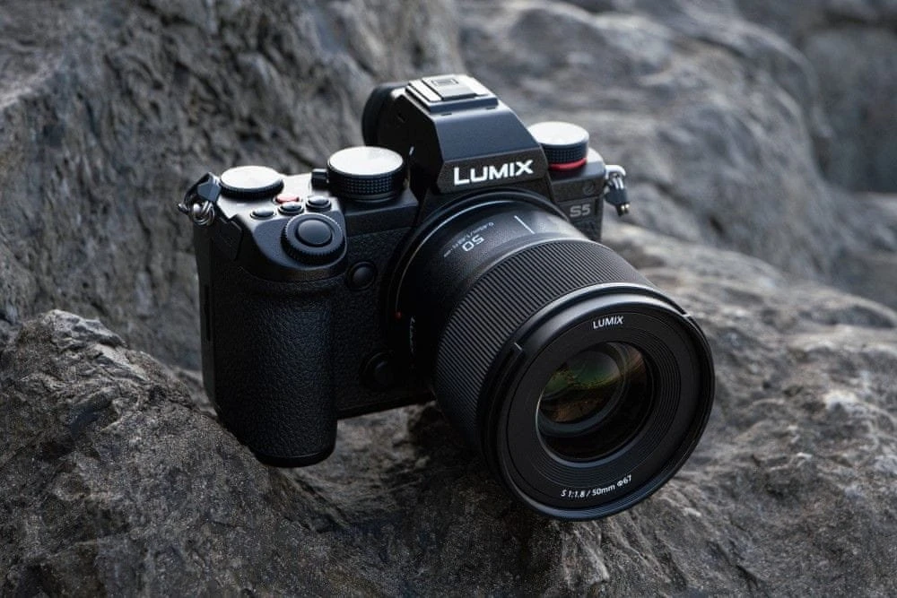 Objektyvas „Panasonic LUMIX S 50mm F1.8“ (S-S50)
