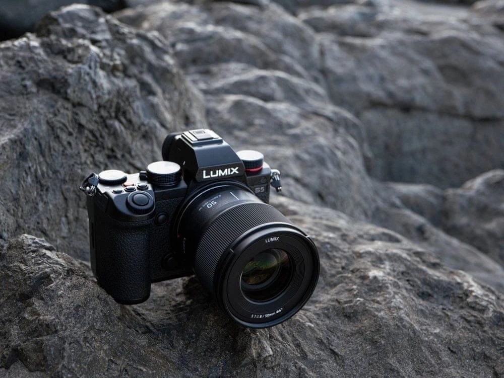Objektyvas „Panasonic LUMIX S 50mm F1.8“ (S-S50)