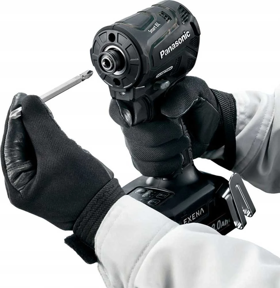 Panasonic Suktuvas - gręžtuvas smūginis 18V EY1PD1 + kroviklis + 2 x aku 18 V / 3,0 Ah + systeiner