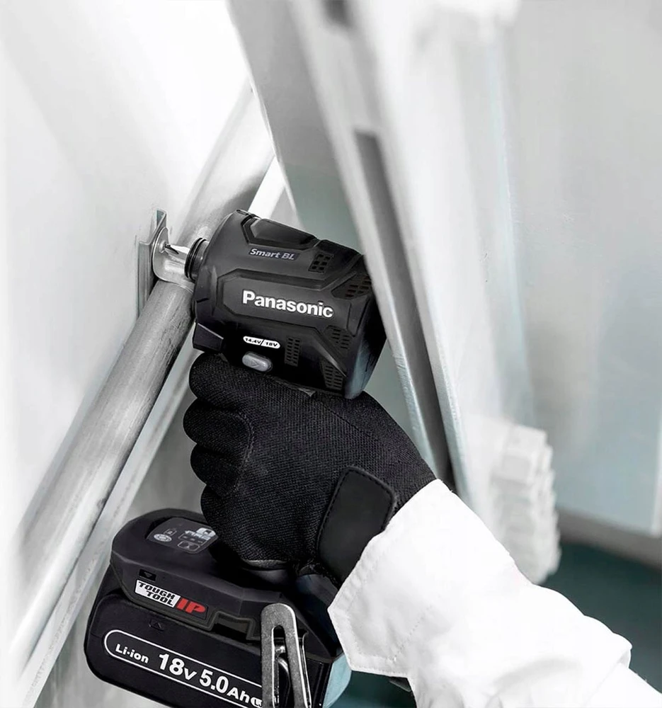 Panasonic EY1PD1 suktuvas darbo procese