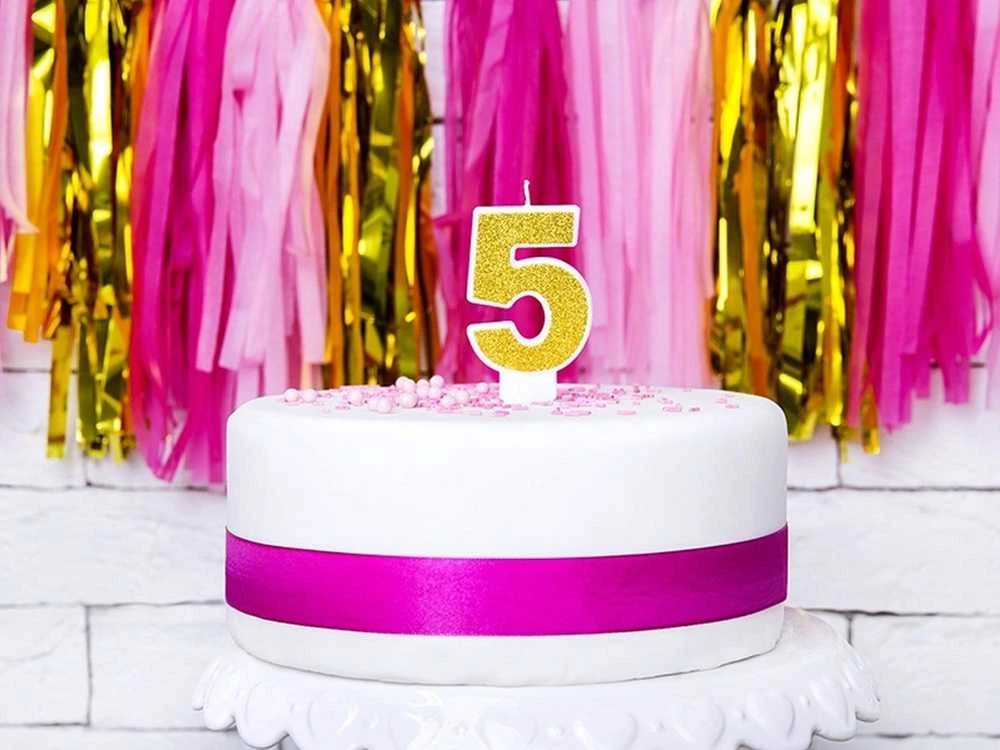 PartyDeco Gimtadienio žvakutė nr 5 auksinė blizganti 7cm