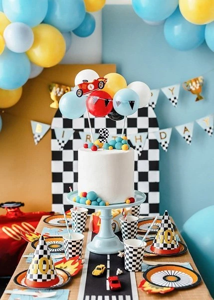 Party Deco Popierinės lėkštutės "Ratai" 6vnt 26,5*18cm