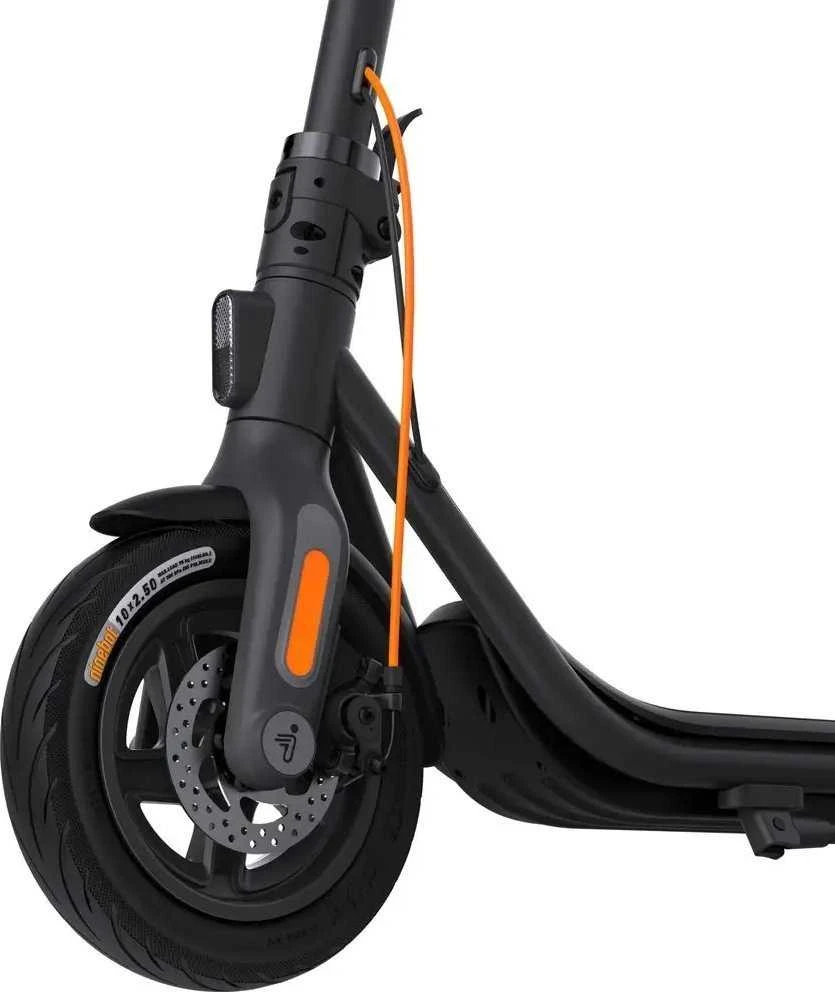 Ninebot by Segway Kickscooter F2 Plus E, Juodas | Segway | Kickscooter F2 Plus E | Iki 25 km/h | 10" | Juodas