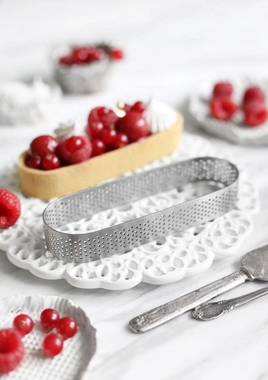 Patisse perforuotas ovalus kepimo žiedas 10 cm -