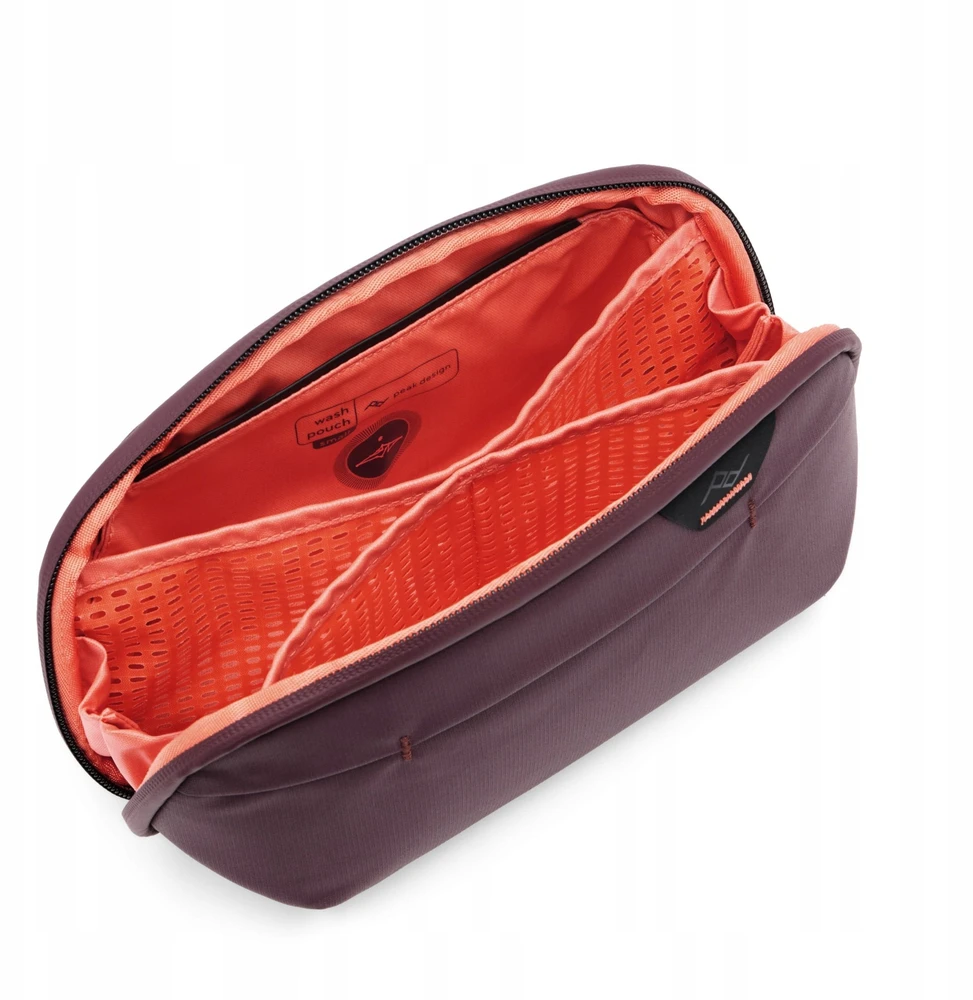 Peak Design Kosmetyczka Travel Line Peak Design Wash Pouch Small Eclipse - violetinė Šis tekstas jau yra lietuvių kalba.