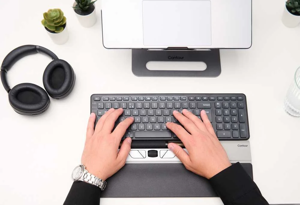 Pelė Carruzzo Contour Design RollerMouse Go Dock atrama riešui Plastikas, Veganiška oda Juoda, Pilka