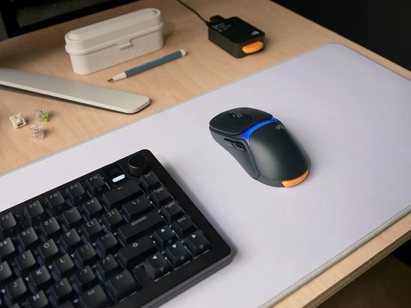 GLR Glorious Gaming Model O3 Wireless kompiuterinė pelė Žaidimams dešinei rankai Radijo dažnio Optinė belaidė 30000 DPI