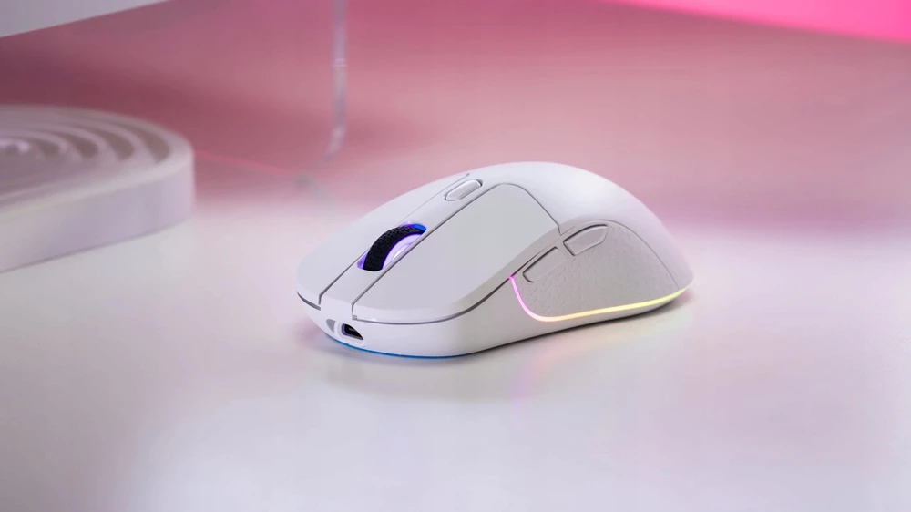 Keychron M3 RGB balta belaidė pelė | 26000 DPI | 1000 Hz