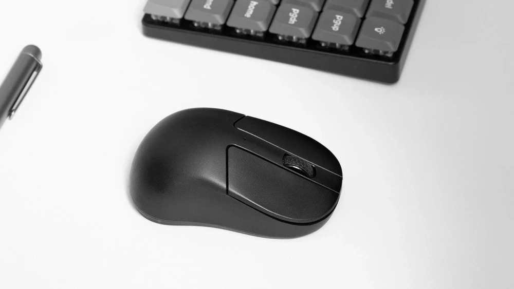 Keychron M4 Wireless Belaidė Žaidimų Pelė | Juodas