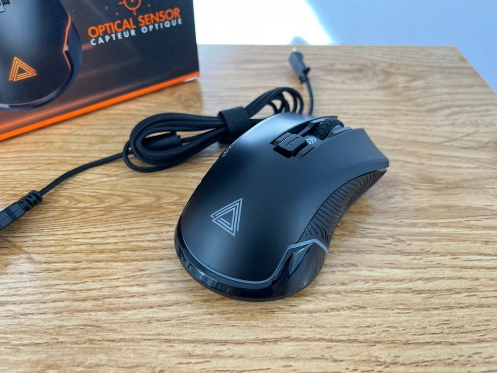 Pixminds LEXIP AR18 Aero Speed Pelė žaidimams