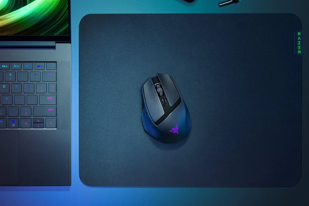 Pelė Myszka žaidimams Razer Basilisk belaidė 18000 dpi optinė juoda