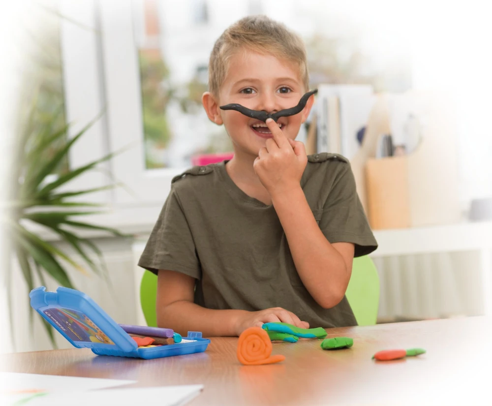 Pelikan Plastilinas 10sp 240g raudonoje dėžutėje