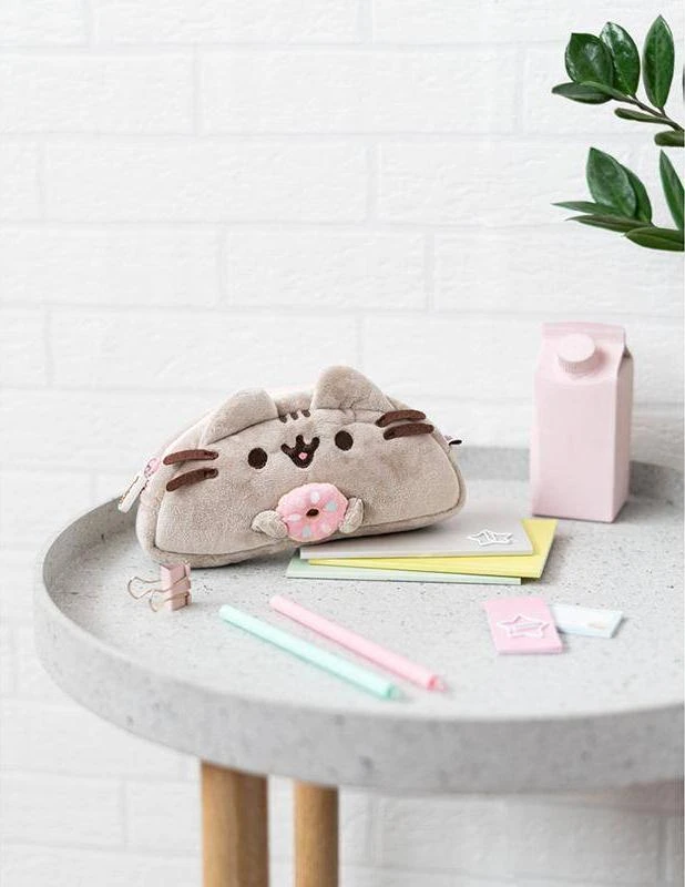 Pusheen - gurmanų kolekcija, pliušinis pieštukų dėklas, prausimosi krepšys, maišelis