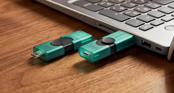 KINGSTON 256GB USB-A + USB-C 3.2 Gen 1 DataTraveler DuoG2