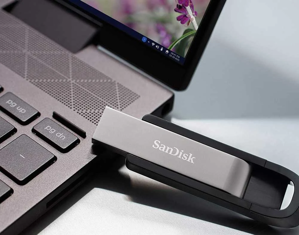 USB laikmena SanDisk 128GB Extreme Go USB 3.2