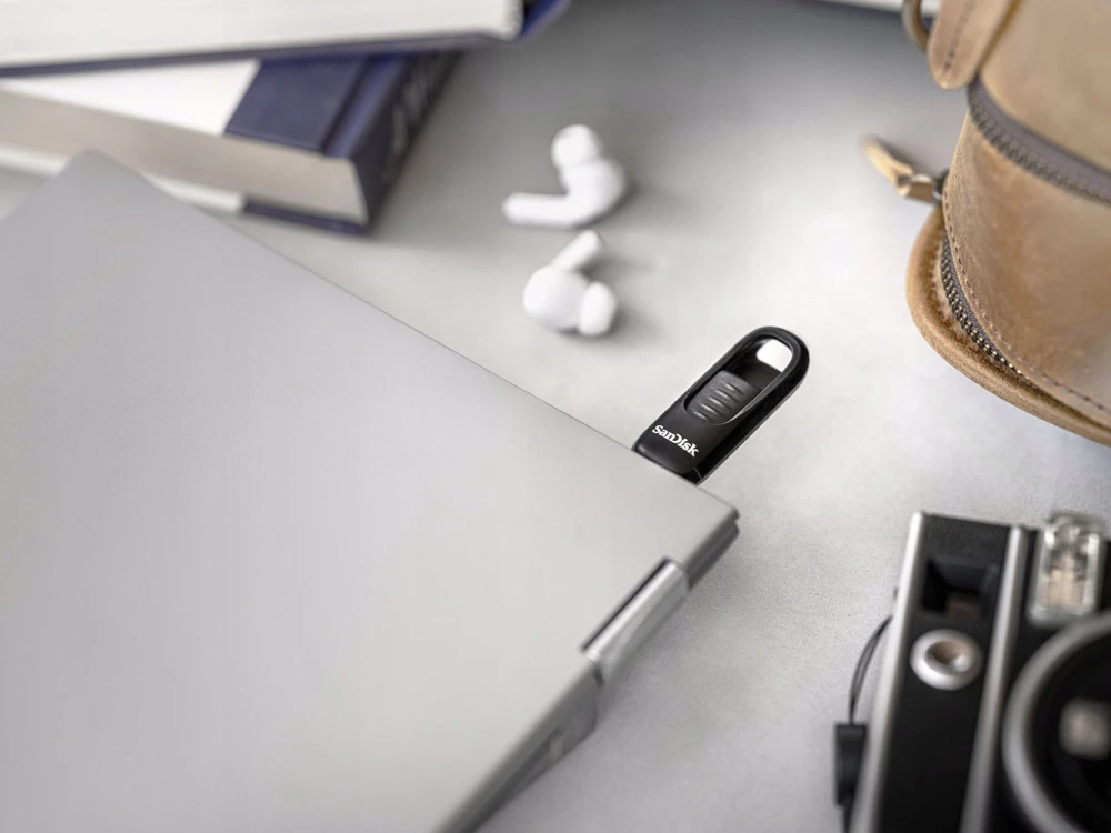 Pendrive SanDisk Ultra Slider, 32 GB (SDCZ480-032G-G46)