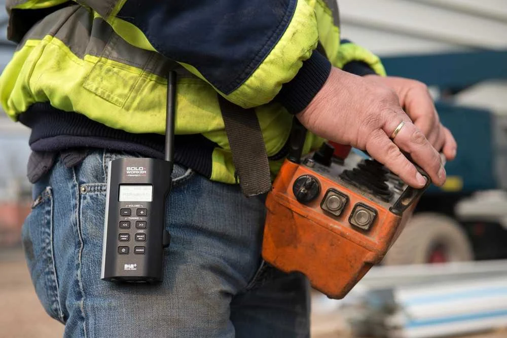 „Radio PerfectPro Perfectpro Soloworker“, asmeninis, skaitmeninis, DAB+, FM, 1,5 W, 1 krypčių, 3,6 cm