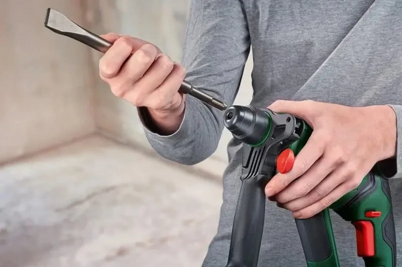 Bosch UniversalHammer18V(1x4ah) Akum.perforatorius