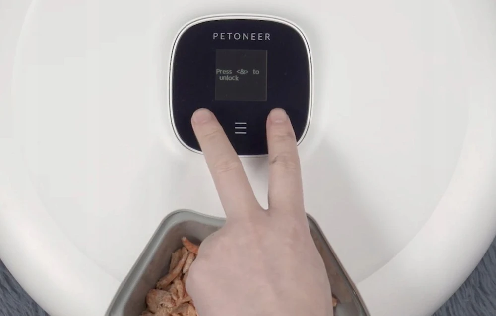 Intelligent Food Dispenser Petoneer NutriSpin