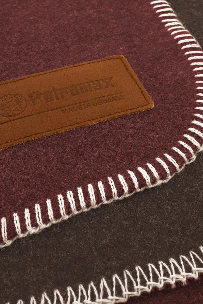 Petromax avių vilnos antklodė Petromax 150 x 200 cm Tamsiai raudona
