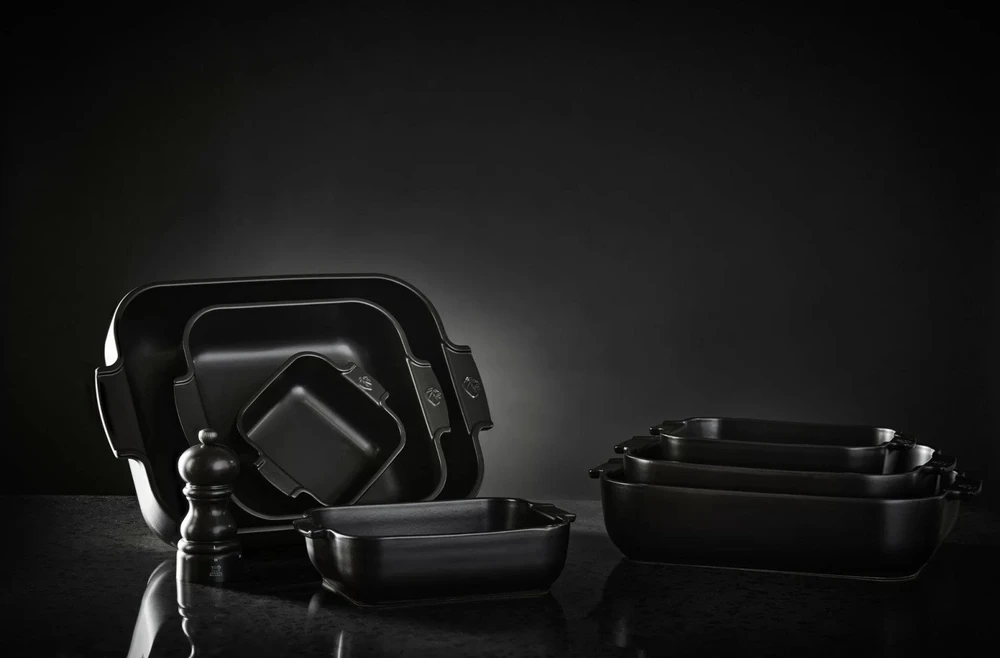 PEUGEOT APPOLIA kvadratinis indas 21 cm juodas