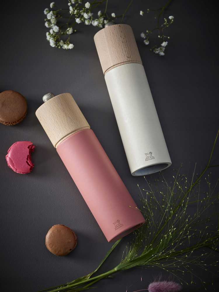 Peugeot Pepper grinder, 21 cm, hazelnut, Boreal