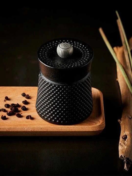 Peugeot Pepper grinder, 8 cm, juodas, Bali Cast Iron