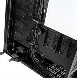 „Phanteks Eclipse P400“ grūdinto stiklo dėklas (PH-EC416PTG_BK)