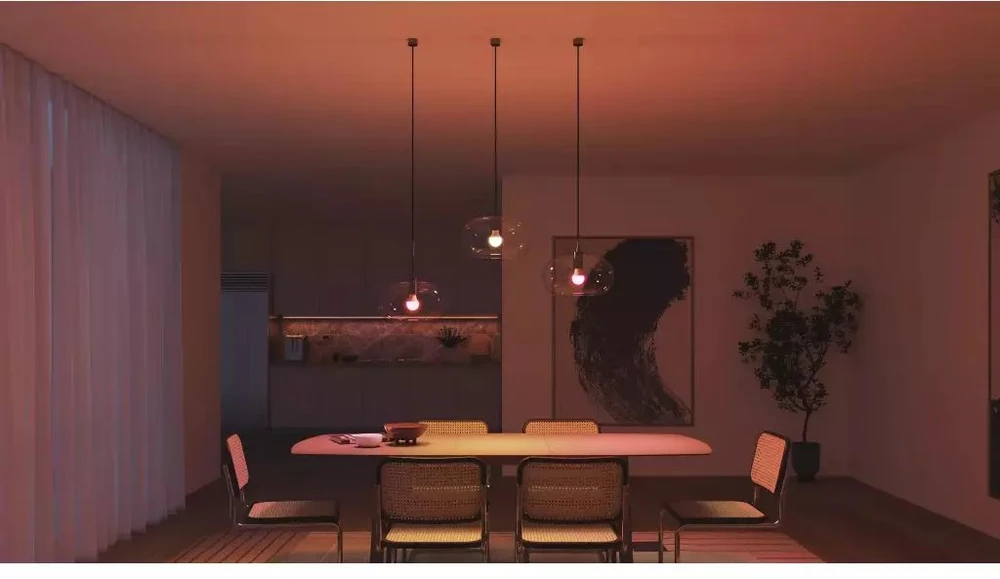 Philips Hue Essential A60 Inteligentna żarówka E27 8W - 3 vnt.