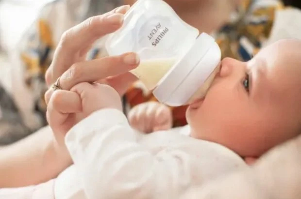 Philips AVENT Natural Response SCY963/02 Kūdikio buteliuko žindukas, padedantis sumažinti pilvo dieglius, Ortodontinis, Antidieglių vožtuvas, 2 vnt.