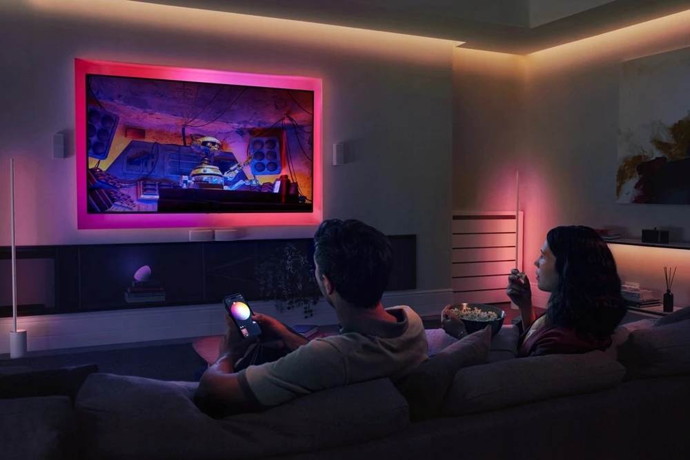 „Philips Hue Flux“ šviesos juostos prailginimas, 2 m | 19,5 W | Daugiaspalvė šviesa | „Bluetooth“, „Zigbee“