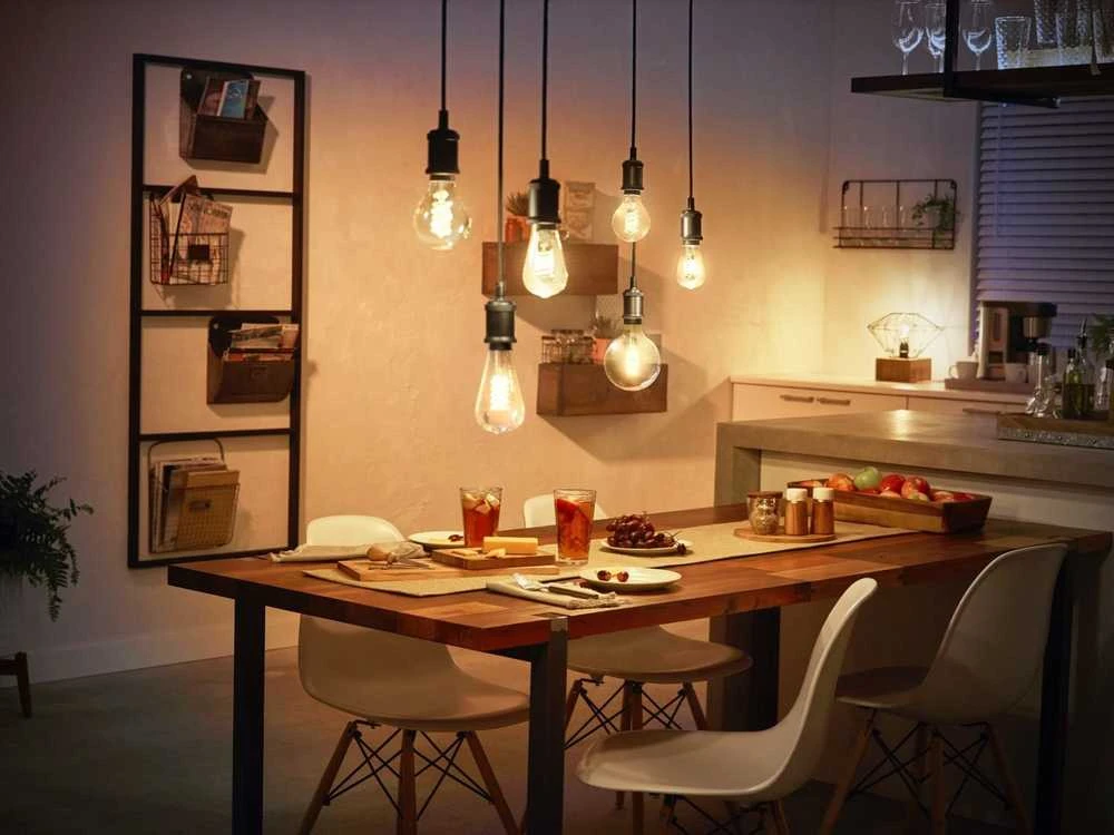 Philips Hue Baltos šviesos E27 lemputė su standartiniu kaitinimo siūlu