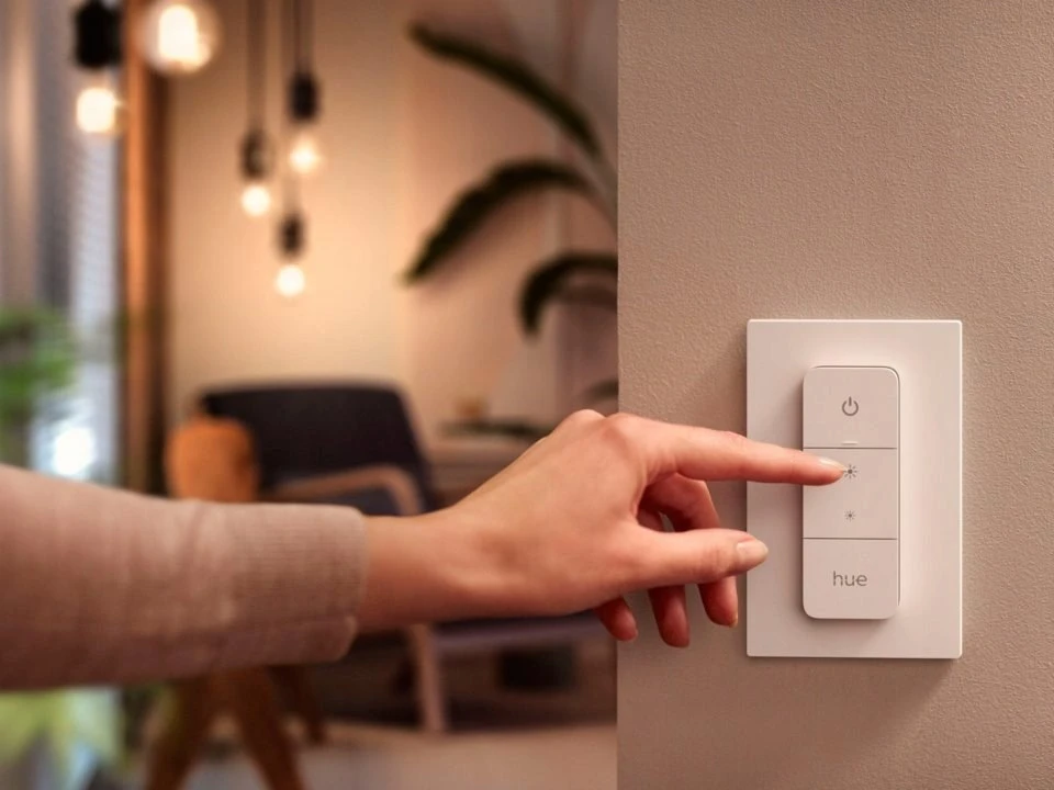 Philips Hue "White and Colour" GU10 Lempučių rinkinys, 3 vnt + reguliatoriaus jungiklis
