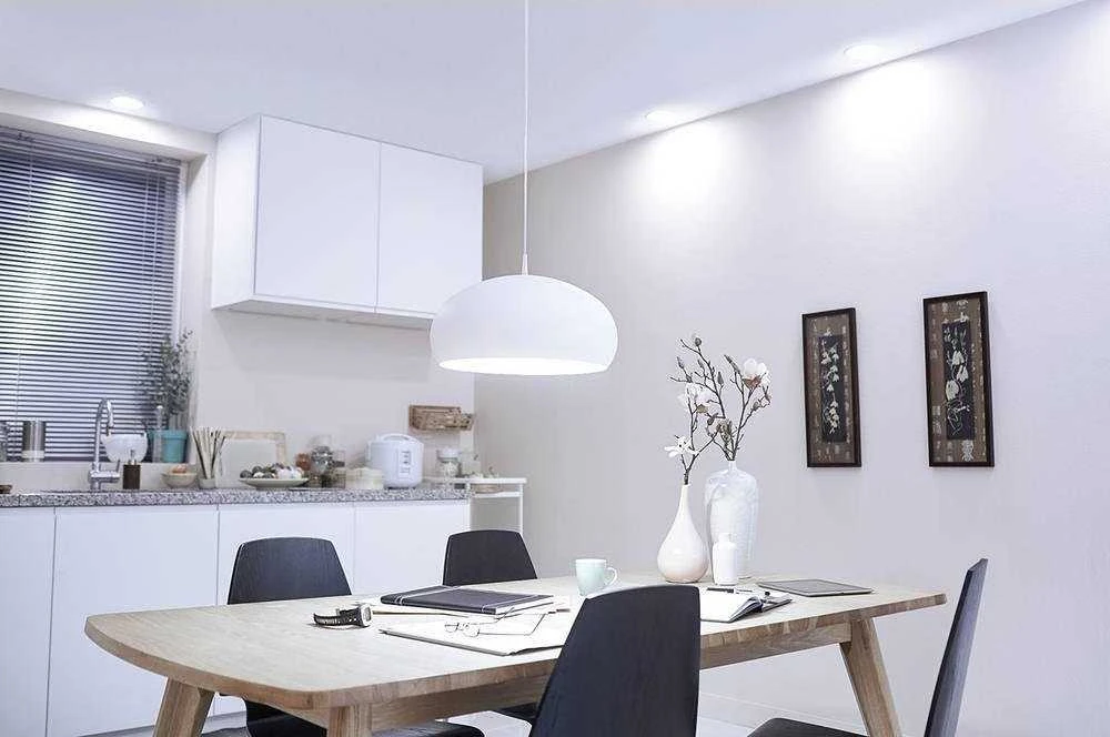 Lemputė Philips LED, ST64, 3000 °K, E27, 9.5 W, 950 lm