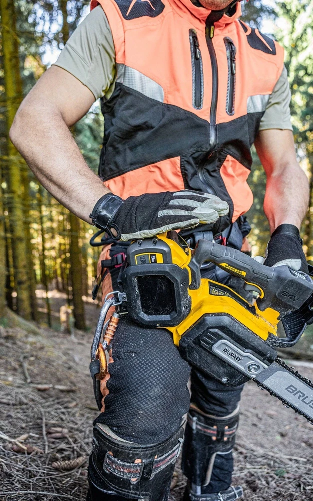 Grandininis pjūklas DeWalt DCMCST635X1-QW; 35 cm; 54 V; 1x9,0 Ah akum.