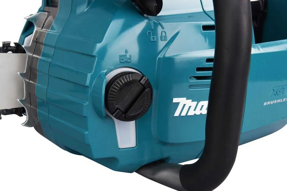 „Makita UC011GT101“ akumuliatorinis grandininis pjūklas, 40 V maks. XGT, BL4050F, DC40RA, BL variklis 350 mm, 25,5 m/s.