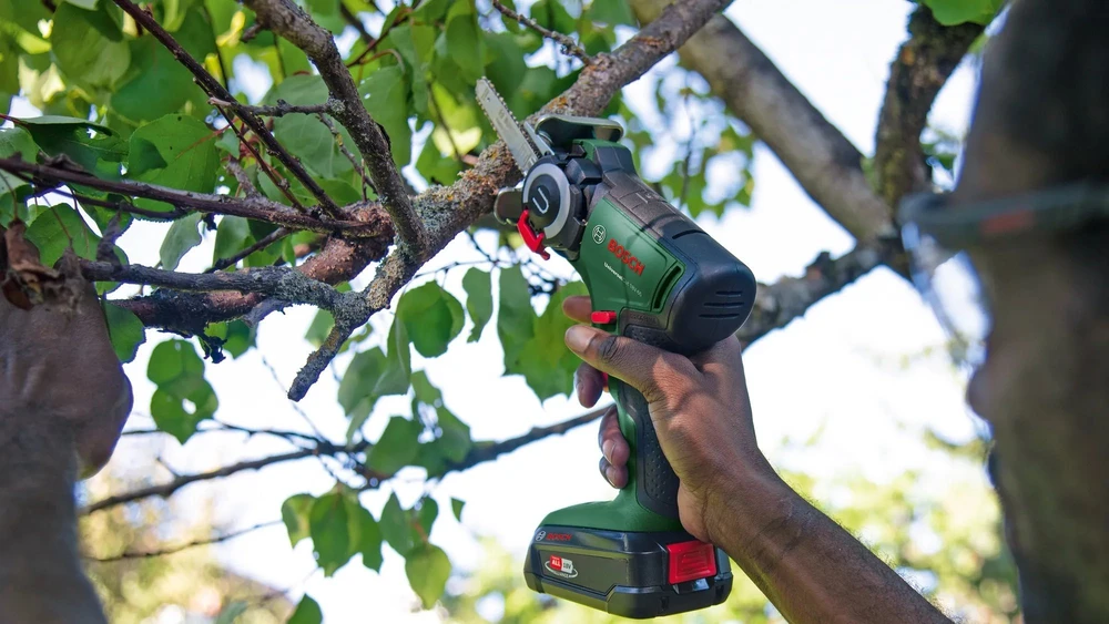 Bosch UniversalCut 18V-65 Solo Siaurapjūklis "NanoBlade"