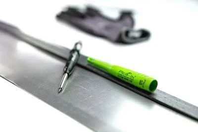 Pica Marker HiKOKI | PICA žymeklis, sausas metalinis rašiklis 2,8 mm 2B švino ir rašiklio adatos pakabinimas