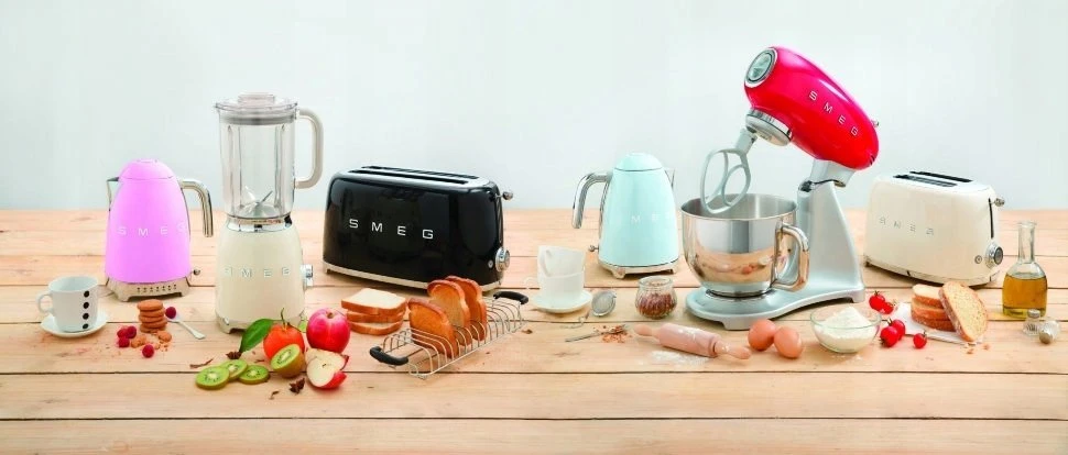 Namų ir Virtuvės Prietaisas - SMEG MFF11PBEU Automatinis Pieno Putų Plakiklis 500W 250ml Mėlynas