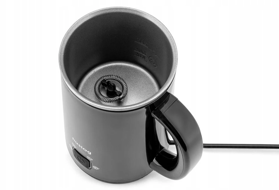 mPTech Sp. z o.o. Pieno putų plaktuvas WMF Juodas (AK-8022)