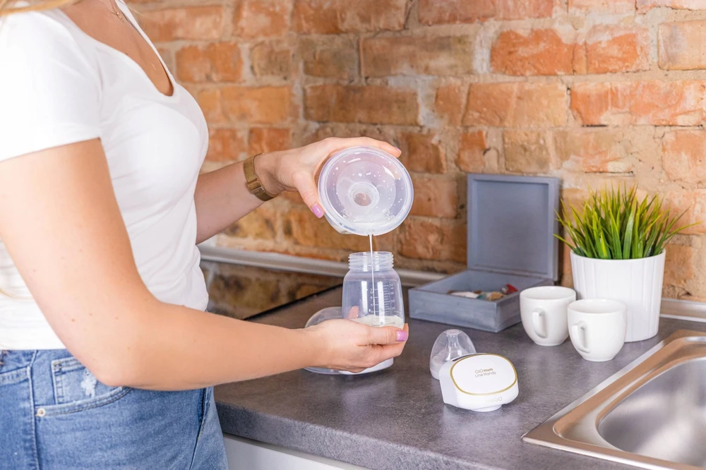 InnoGiO elektrinis laisvų rankų pientraukis dvigubas GIOmum GIO-356