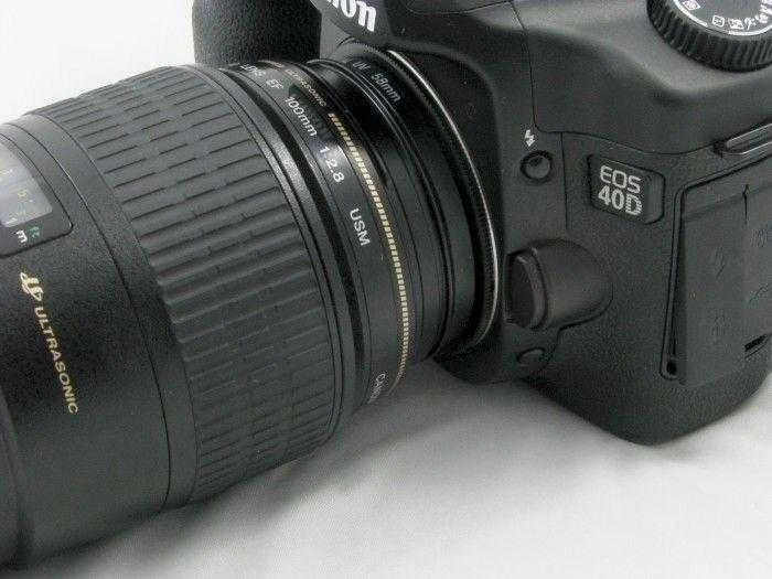 Pixco adapteris pritvirtintas prie Canon EOS fotoaparato
