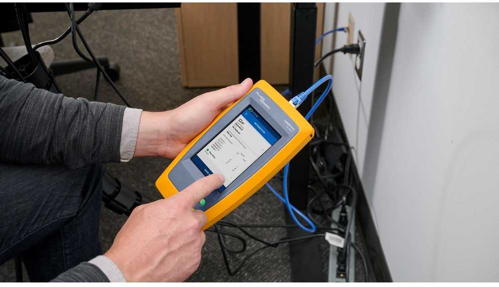 Fluke Networks Planet LinkIQT pramoninis eternetas