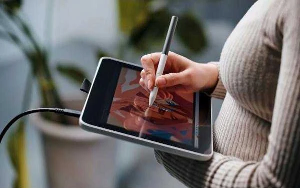 Wacom One 13 jutiklinių rašiklių ekranas