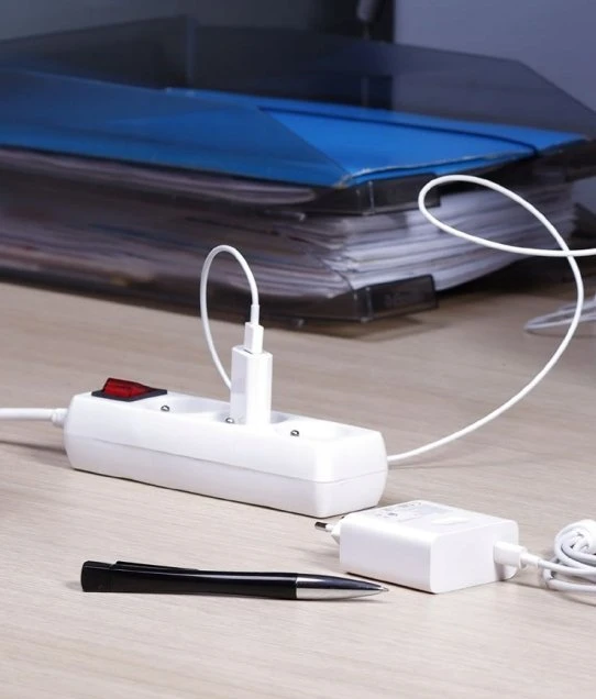 Plastrol Rozgałęźnik dwukrotny, 2x gniazda wtyczkowe su uziemieniem, 1xgniazdo usb a, 1xgniazdo usb c