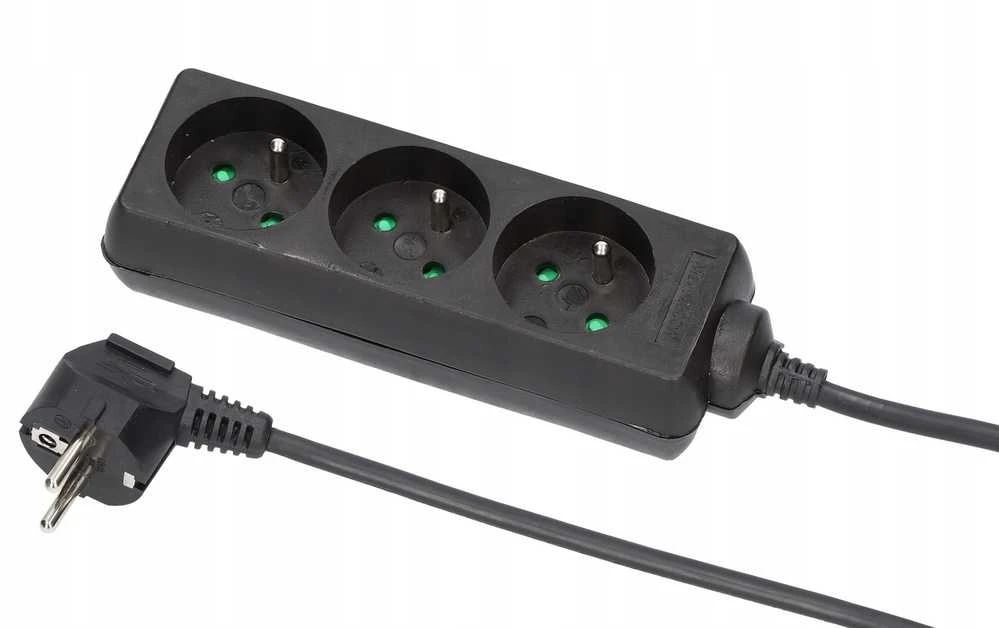 Plastrol PRZEDŁUŻACZ PS-370/3,0 E JUODA 3G+0 3M 10A W-98177