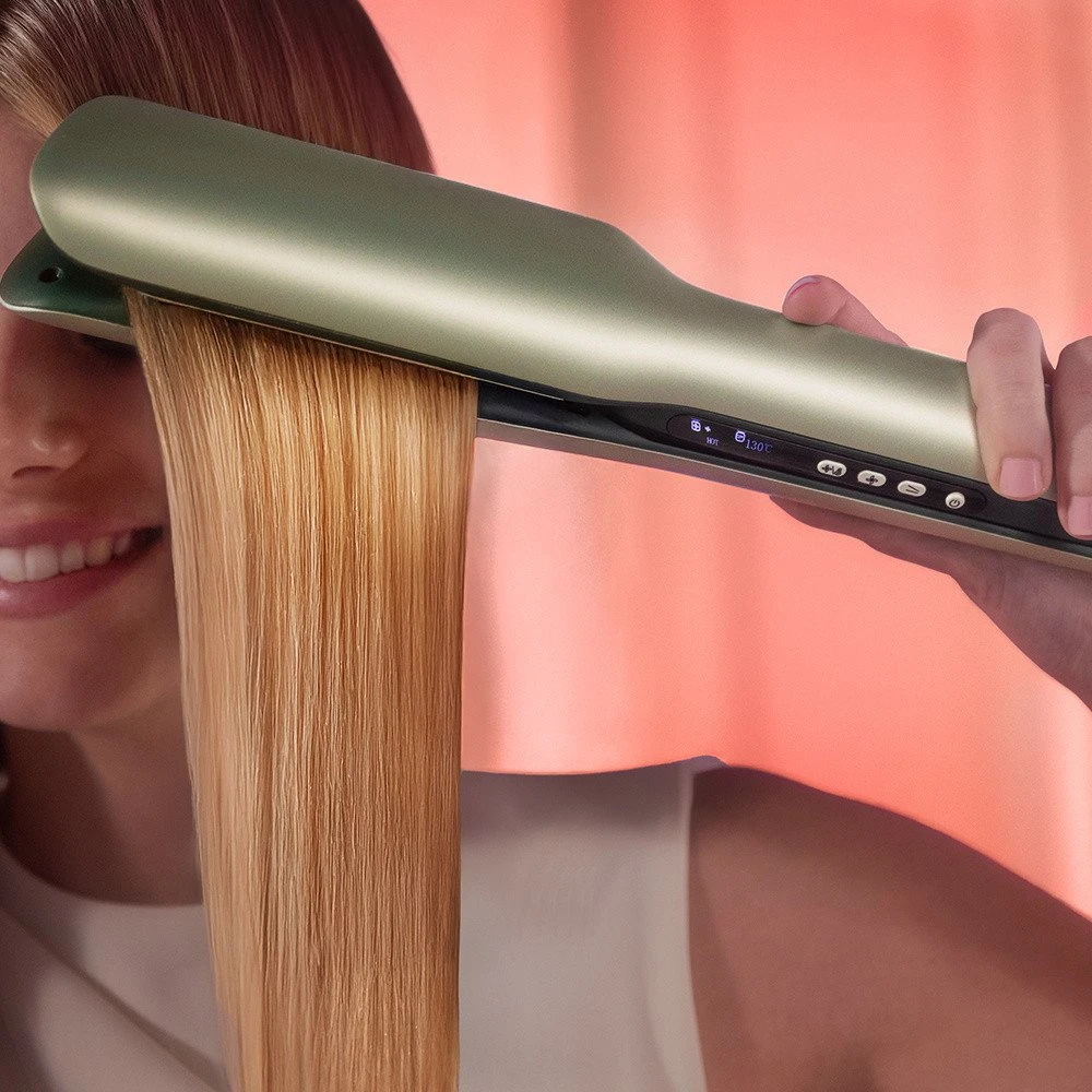 Cecotec Plaukų tiesintuvas | Air Lisse šampano skonio | Keraminė kaitinimo sistema | Jonizavimo funkcija | Temperatūra (maks.) 230 °C | Temperatūra (min.) 100 °C | Kaitinimo lygių skaičius: 3 | 1600 W | Šampano skonio