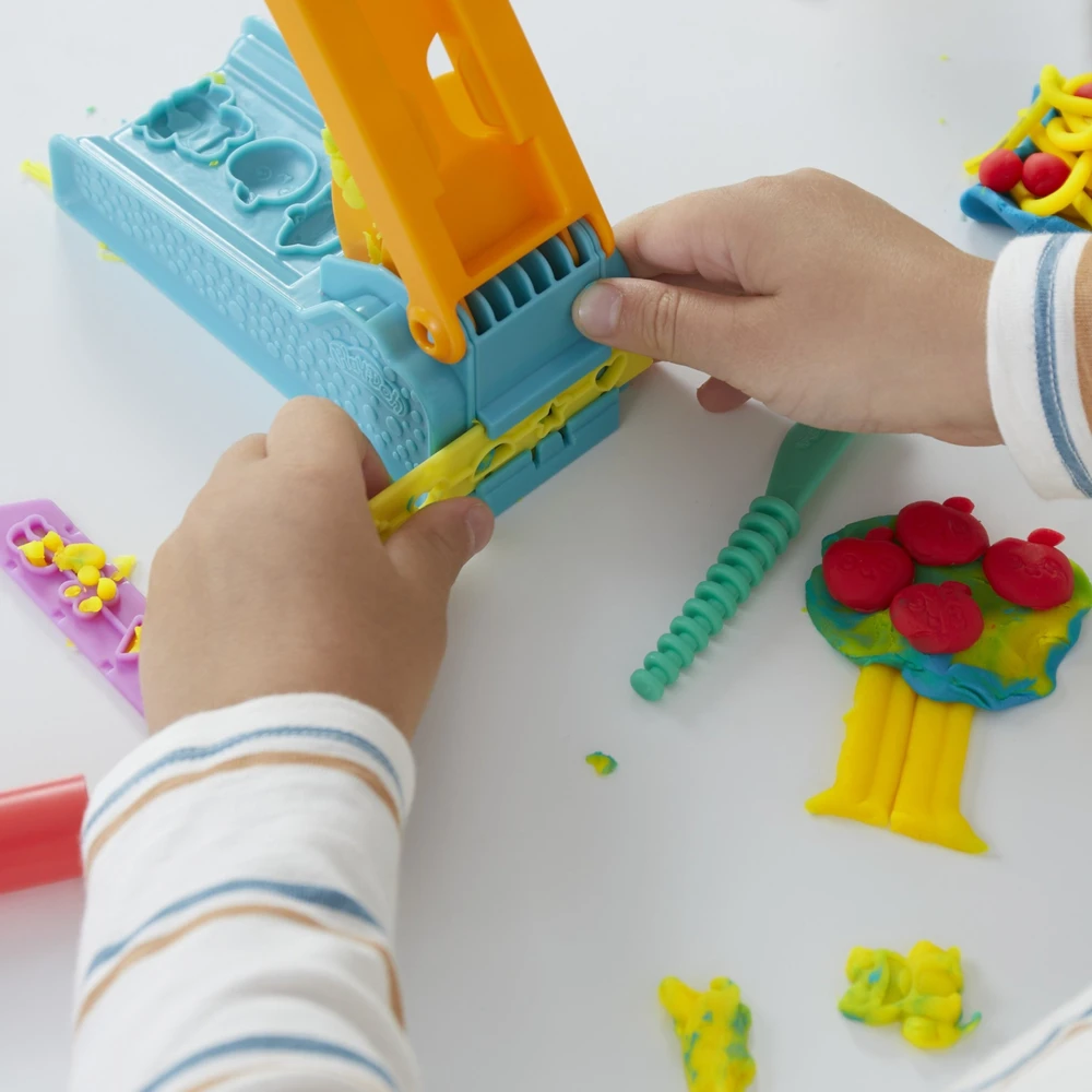 PLAY-DOH Rinkinys „Linksmybių fabrikas“