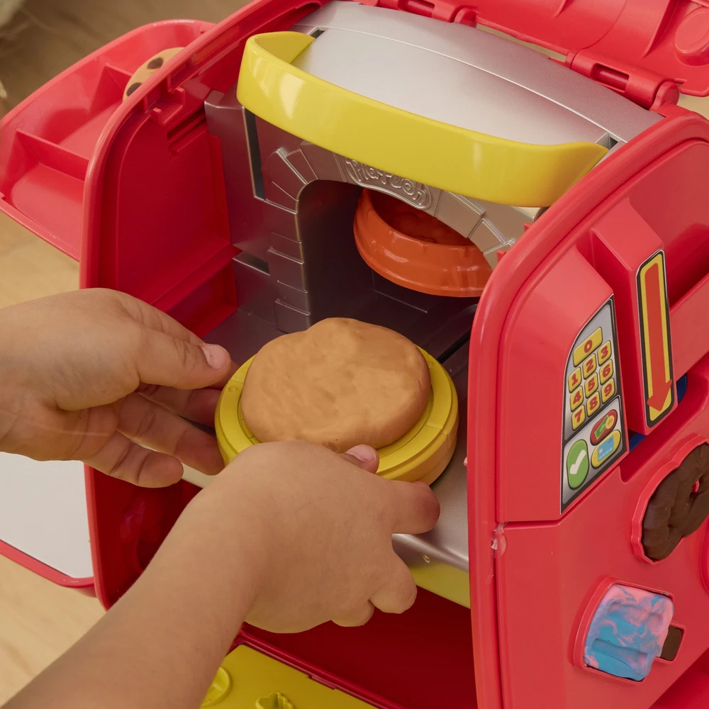 PLAY-DOH žaidimų rinkinys Picos pristatymo paspirtukas 49 cm