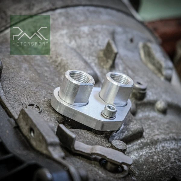 PMC ZF 8HP70 alyvos aušinimo adapteris su fiksavimo varžtu